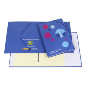 Carpeta encuadernada con solapa y goma