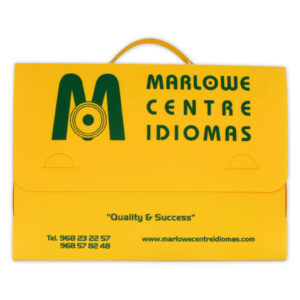 Maletín A4 con lomo de 4 cm y asa a juego