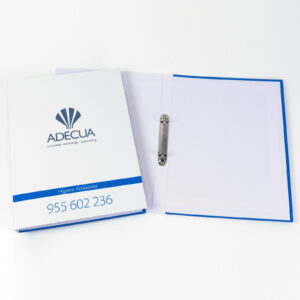 Carpeta A4 encuadernada con anillas
