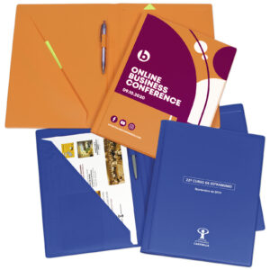 Carpeta PVC con bolsillos y lazo para bolígrafo