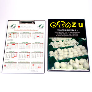 Tablilla con pinza y calendario